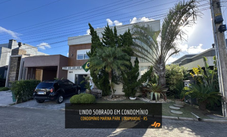 Lindo Sobrado em Condomínio Fechado